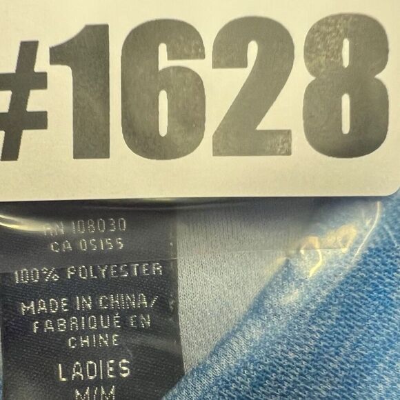 Devon & Jones Golf Top Nicklaus Golf Club Lionsgate Kansas‎ Preppy V-Neck Size M - Picture 7 of 7